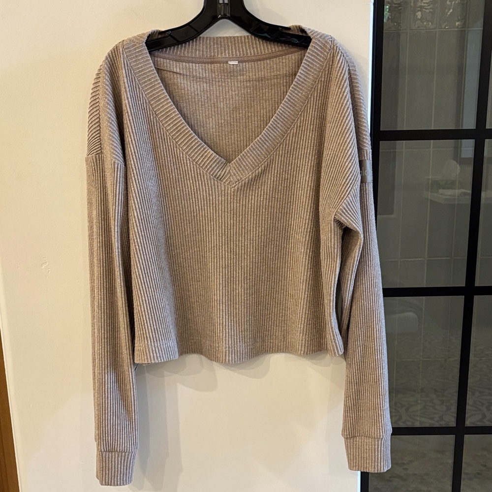 Alo Sweatshirt